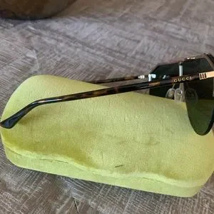 Accessories | Authentic Gucci Sunglassesshield Made In Italy  display picture 2